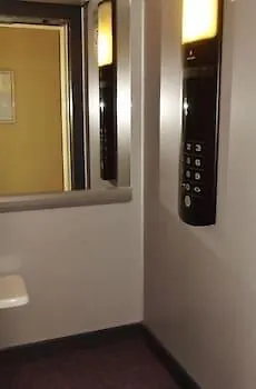 摩德纳酒店 卡罗维发利