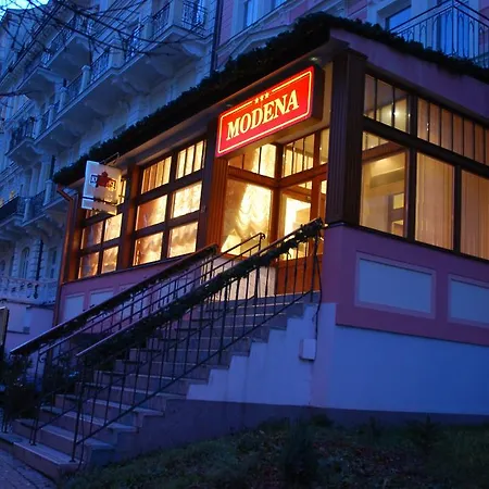 摩德纳酒店 酒店